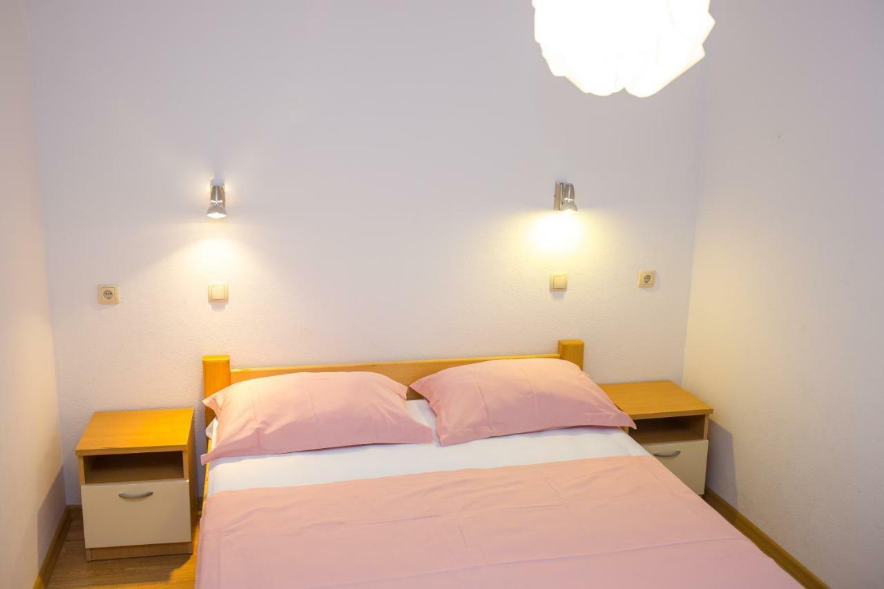 Apartments Rose Trogir Exterior foto